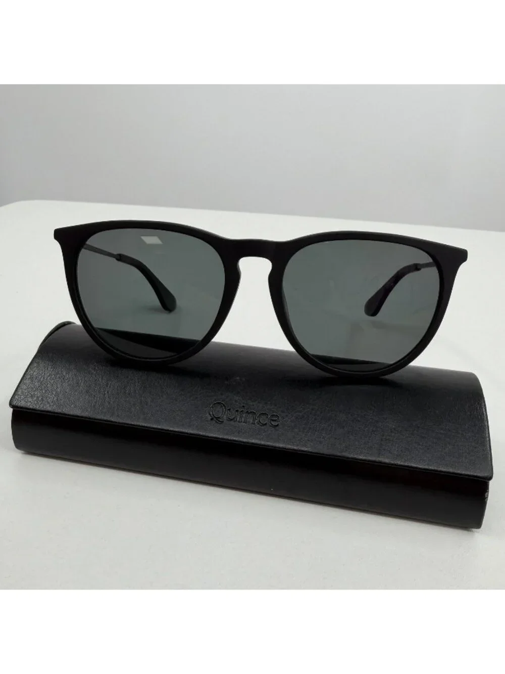 Quince Emily Round Polarized Acetate Sunglasses in Black with Grey Lens - NEW